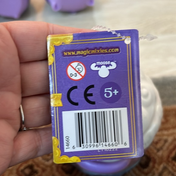 Magic mixies unopened 4 in the set nwt and perfect for Christmas gift giving - Picture 4 of 8